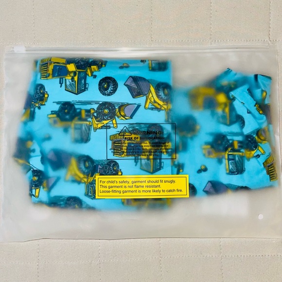 Bums & Roses Loader up bamboo pajama set NIB/NWT size 7/8 construction print - Picture 5 of 8